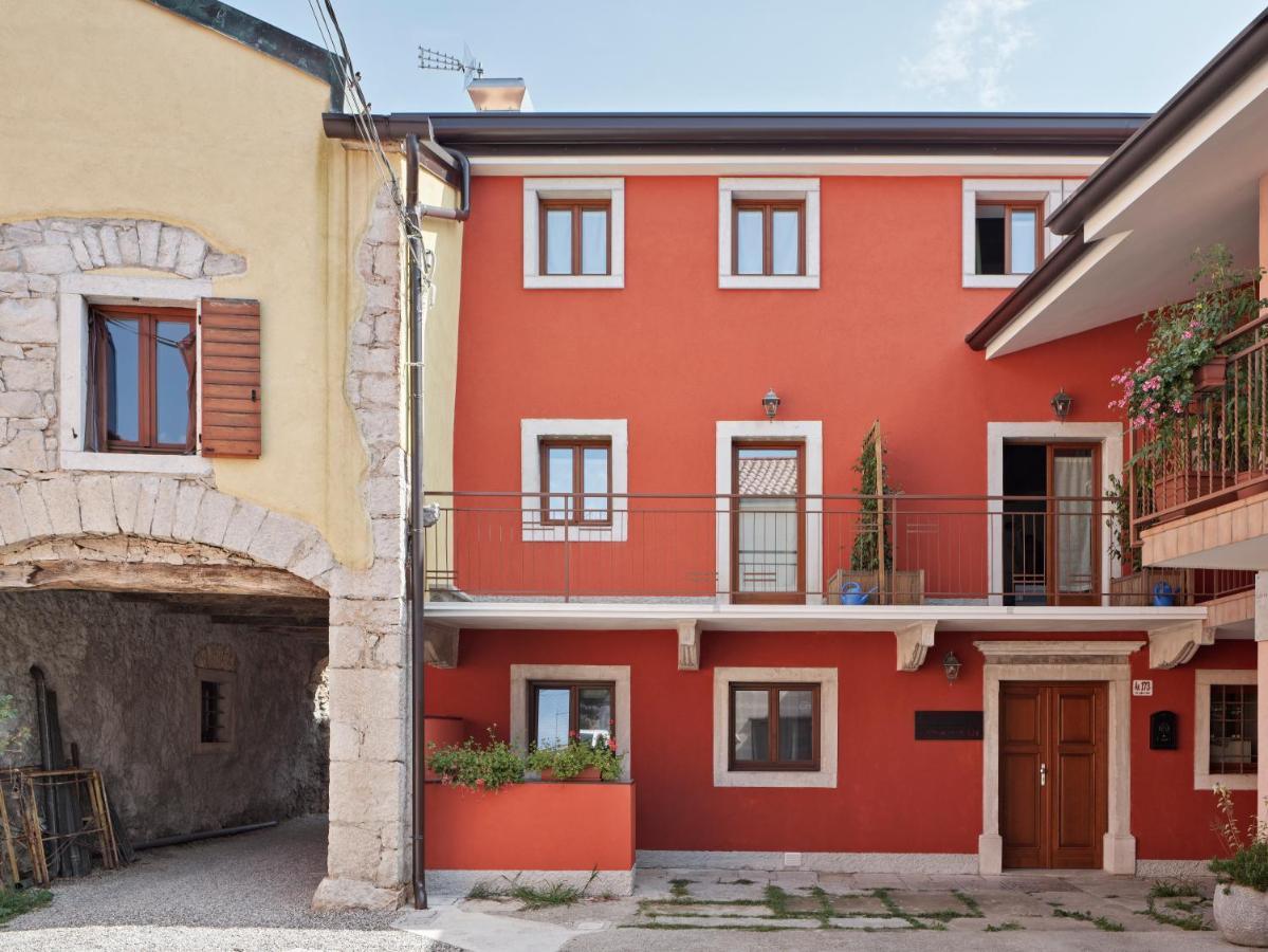 Crocevia - Locanda Carsica Contemporanea ตรีเอสเต ภายนอก รูปภาพ