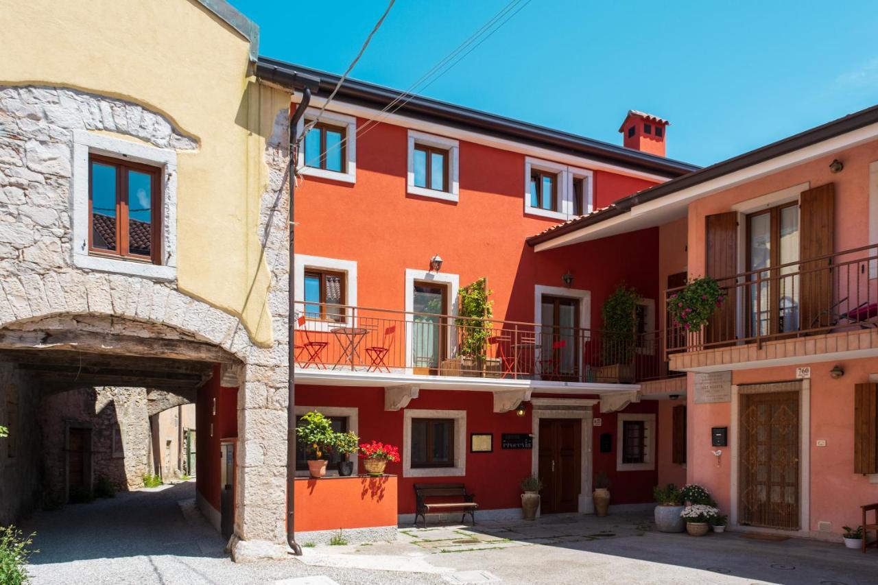 Crocevia - Locanda Carsica Contemporanea ตรีเอสเต ภายนอก รูปภาพ